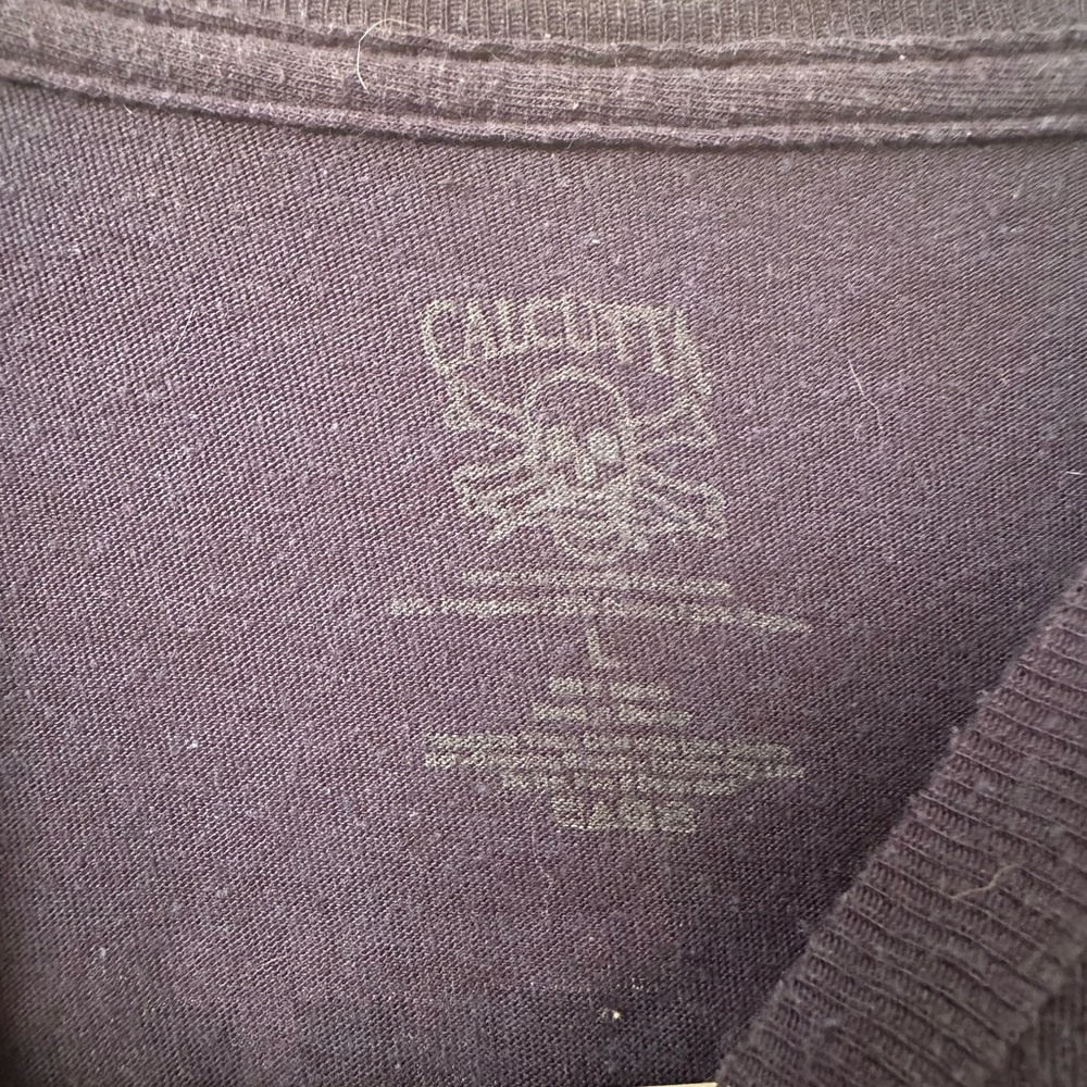 Calcutta Tee - Picture 2 of 3